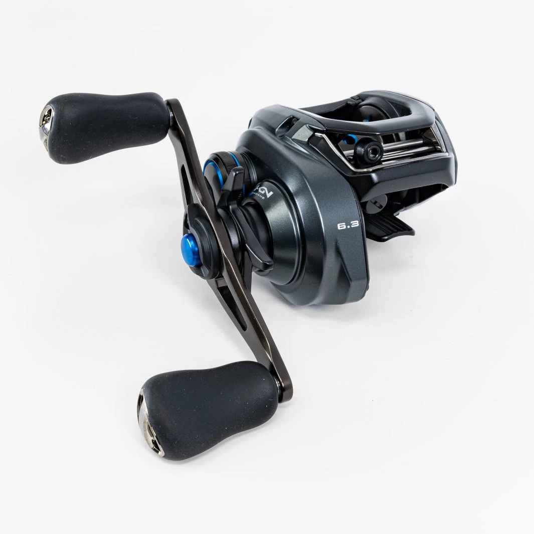 Shimano SLX MGL 70 Baitcasting Reels 1 Shimano SLX MGL 70 Baitcasting Reels
